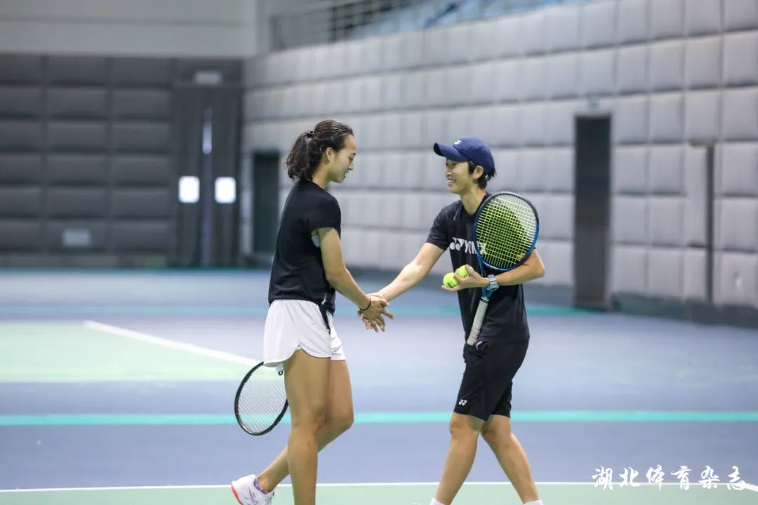 他们连续投 他们连续投