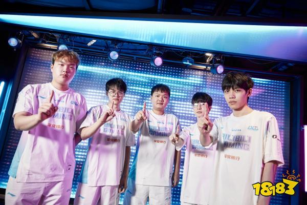 大赛中夺冠 大赛中夺冠