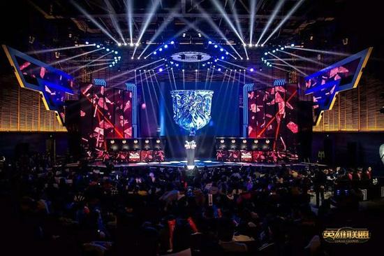 杨光组合首 杨光组合首